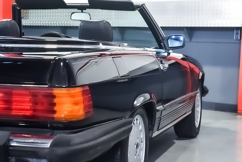 NO RESERVE - 1986 Mercedes-Benz 560SL (R107) LHD In vendita (immagine 77 di 106)