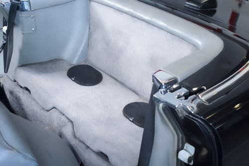 1986 Mercedes-Benz R107 560SL Convertible 5.6L V8 LHD In vendita (immagine 58 di 99)