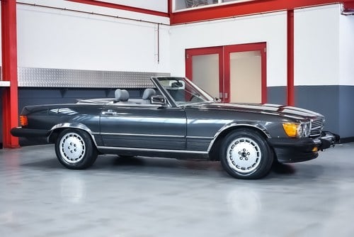 1986 Mercedes-Benz R107 560SL Convertible 5.6L V8 LHD In vendita (immagine 13 di 99)
