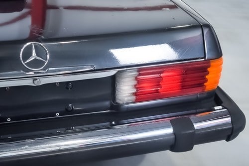 1986 Mercedes-Benz R107 560SL Convertible 5.6L V8 LHD In vendita (immagine 66 di 99)
