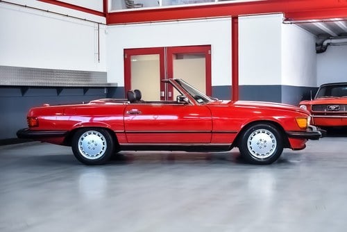 NO RESERVE - 1988 Mercedes 560SL Roadster zum Verkauf (Bild 10 von 81)