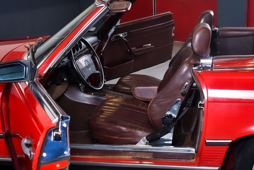 NO RESERVE - 1988 Mercedes 560SL Roadster zum Verkauf (Bild 37 von 81)