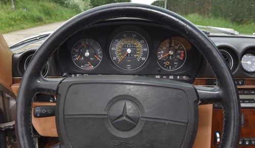 1988 Mercedes-Benz 560SL LHD zum Verkauf (Bild 40 von 128)