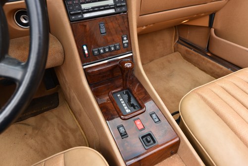 1988 Mercedes-Benz 560SL LHD zum Verkauf (Bild 55 von 128)
