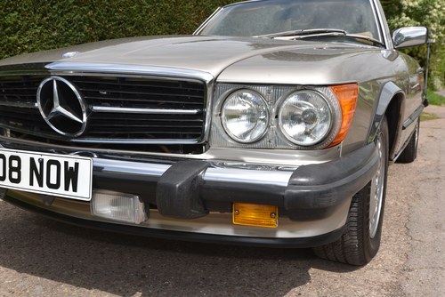 1988 Mercedes-Benz 560SL LHD zum Verkauf (Bild 86 von 128)