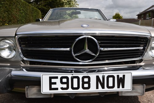 1988 Mercedes-Benz 560SL LHD zum Verkauf (Bild 91 von 128)