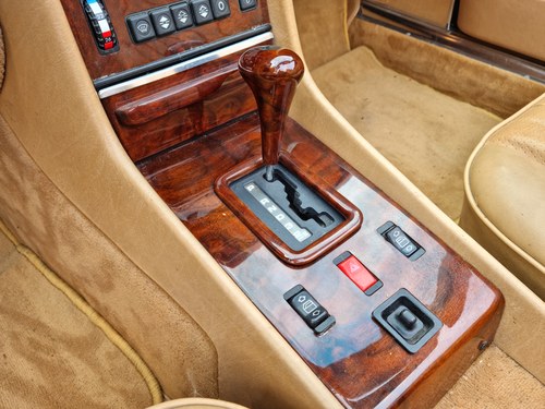 1988 Mercedes-Benz 560SL LHD zum Verkauf (Bild 56 von 128)