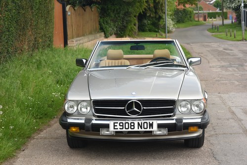 1988 Mercedes-Benz 560SL LHD zum Verkauf (Bild 6 von 128)