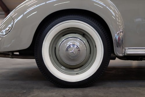 1952 Mercedes-Benz 220 ''Cabriolet A'' (W187) In vendita (immagine 19 di 116)