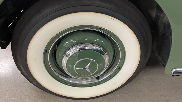 1954 Mercedes-Benz 300 Adenauer (W186) For Sale (picture :index of 9)