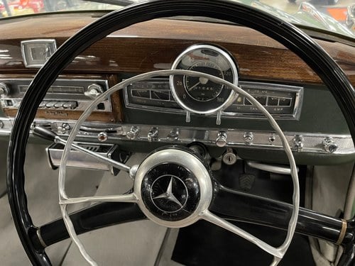 1954 Mercedes-Benz 300 Adenauer (W186) In vendita (immagine 15 di 61)