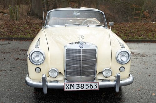 1960 Mercedes-Benz W128 220SE Cabriolet For Sale (picture 3 of 104)