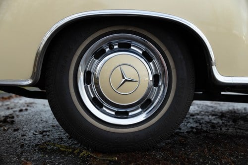 1960 Mercedes-Benz W128 220SE Cabriolet For Sale (picture 14 of 104)
