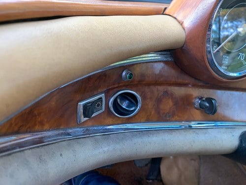 1966 Mercedes-Benz 250 SE Te koop (foto 24 van 80)