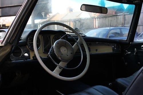 1967 Mercedes-Benz 250sl Pagoda (W113) zum Verkauf (Bild 39 von 123)