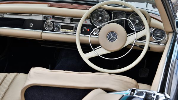 1968 Mercedes-Benz 280 SL ‘Pagoda' For Sale (picture :index of 41)