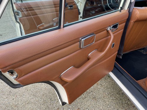 1970 Mercedes-Benz 250 (W114) En venta (imagen 26 de 64)