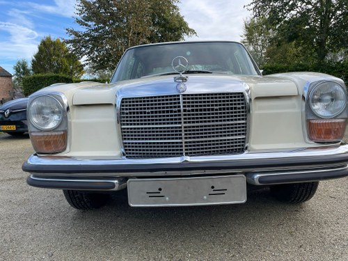 1970 Mercedes-Benz 250 (W114) En venta (imagen 9 de 64)