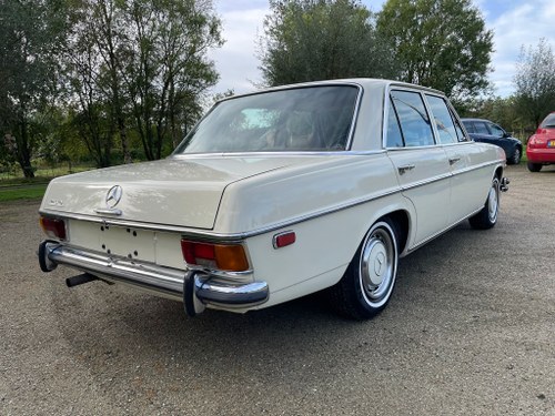 1970 Mercedes-Benz 250 (W114) En venta (imagen 6 de 64)