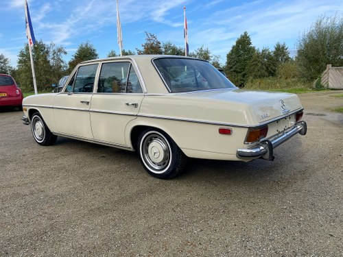1970 Mercedes-Benz 250 (W114) En venta (imagen 3 de 64)
