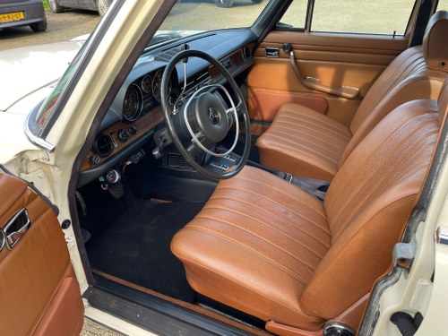 1970 Mercedes-Benz 250 (W114) En venta (imagen 16 de 64)