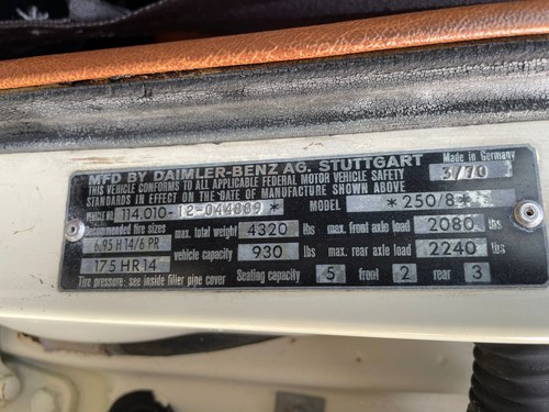 1970 Mercedes-Benz 250 (W114) En venta (imagen 29 de 64)