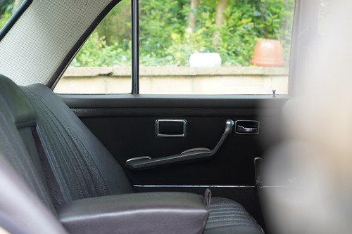 1972 Mercedes-Benz 280S LHD (W108) In vendita (immagine 44 di 140)