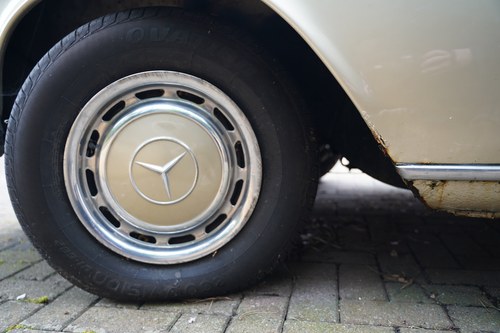 1972 Mercedes-Benz 280S LHD (W108) In vendita (immagine 98 di 140)