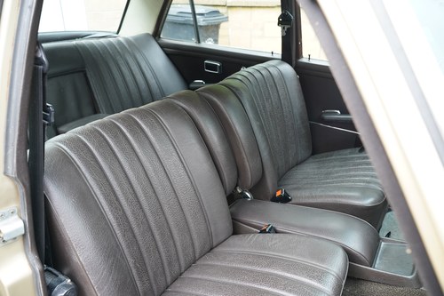 1972 Mercedes-Benz 280S LHD (W108) In vendita (immagine 27 di 140)