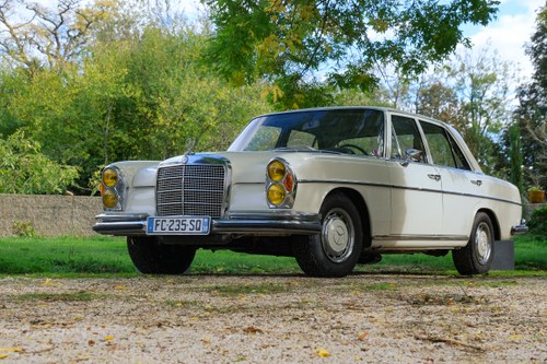 1972 Mercedes-Benz 280SE Automatic For Sale (picture 2 of 157)