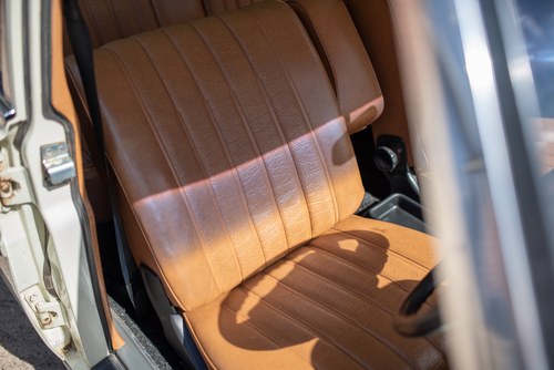 1975 Mercedes Benz 230-4 (W115) In vendita (immagine 25 di 140)