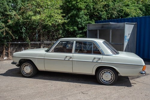 1975 Mercedes Benz 230-4 (W115) In vendita (immagine 11 di 140)