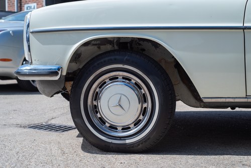 1975 Mercedes Benz 230-4 (W115) In vendita (immagine 15 di 140)