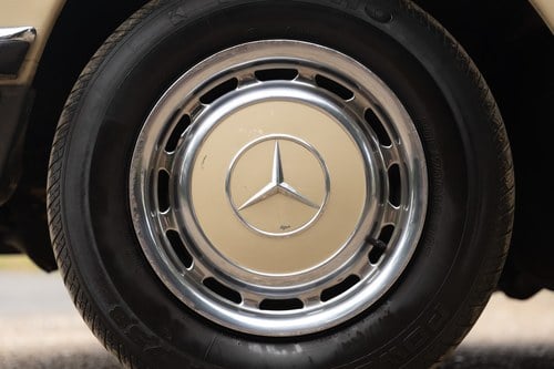 1980 Mercedes-Benz R107 380SL Auto zum Verkauf (Bild 33 von 227)