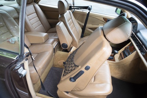 1984 Mercedes-Benz 500 SEC LHD For Sale (picture 53 of 127)