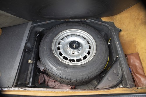 1984 Mercedes-Benz 500 SEC LHD For Sale (picture 64 of 127)