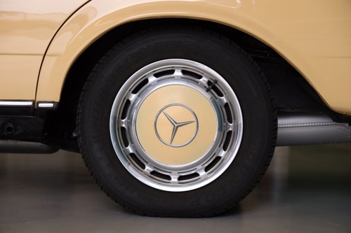 1985 Mercedes-Benz 230TE (T123) For Sale (picture 12 of 94)