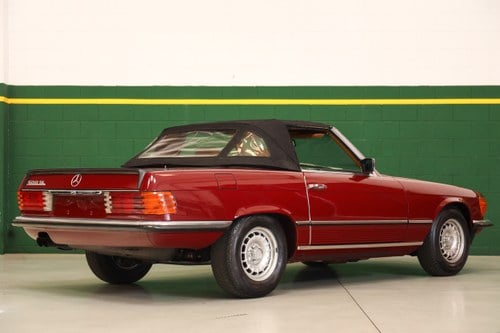1985 Mercedes-Benz SL 500 (R107) zum Verkauf (Bild 9 von 100)