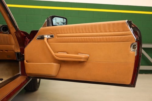 1985 Mercedes-Benz SL 500 (R107) zum Verkauf (Bild 41 von 100)