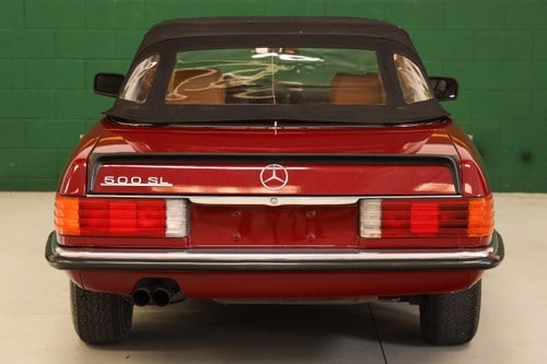 1985 Mercedes-Benz SL 500 (R107) zum Verkauf (Bild 8 von 100)