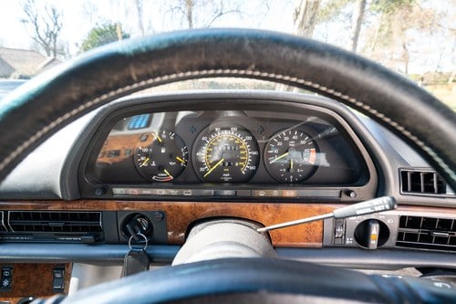 1986 Mercedes-Benz 560 SEC (W126) For Sale (picture 33 of 128)