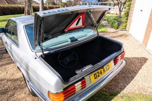 1986 Mercedes-Benz 560 SEC (W126) For Sale (picture 42 of 128)