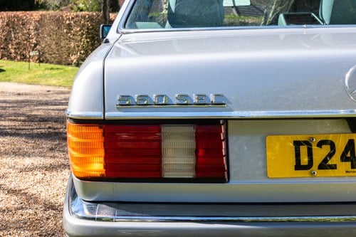 1986 Mercedes-Benz 560 SEC (W126) For Sale (picture 55 of 128)