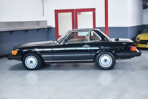1986 Mercedes-Benz 560SL Convertible V8 (R107) - LHD Te koop (foto 12 van 48)