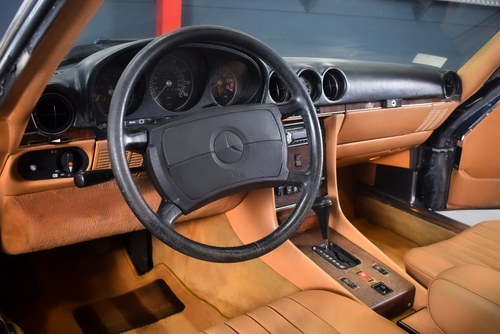 1986 Mercedes-Benz 560SL Convertible V8 (R107) - LHD Te koop (foto 28 van 48)