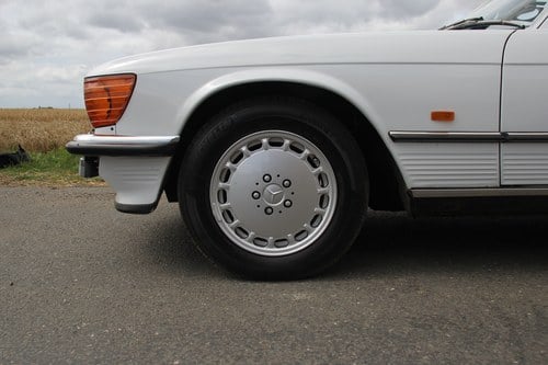 1987 Mercedes Benz 300SL R107 In vendita (immagine 16 di 132)