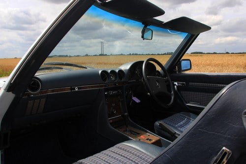 1987 Mercedes Benz 300SL R107 In vendita (immagine 21 di 132)