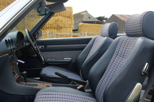 1987 Mercedes Benz 300SL R107 In vendita (immagine 50 di 132)