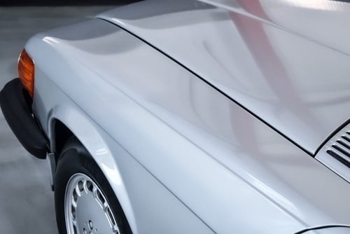 NO RESERVE - 1988 Mercedes-Benz 560 SL LHD (R107) En venta (imagen 66 de 88)