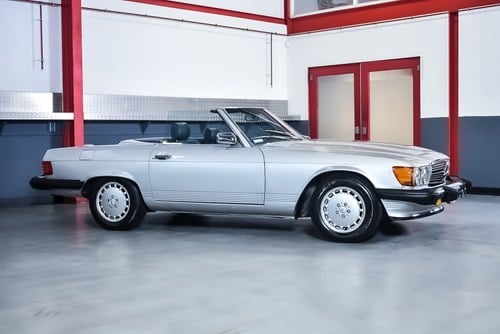 NO RESERVE - 1988 Mercedes-Benz 560 SL LHD (R107) En venta (imagen 12 de 88)